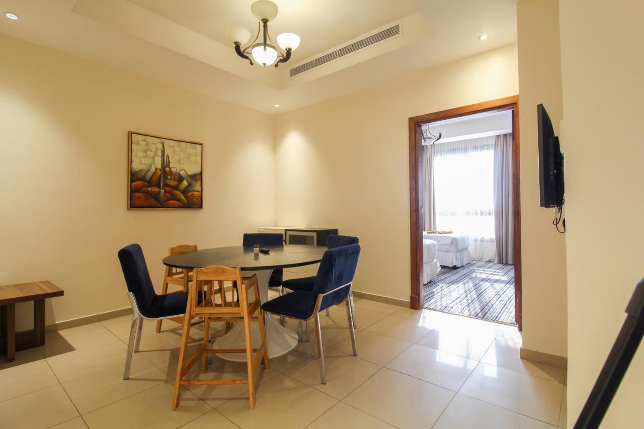 Friesian Hotel Suites Τζέντα Εξωτερικό φωτογραφία