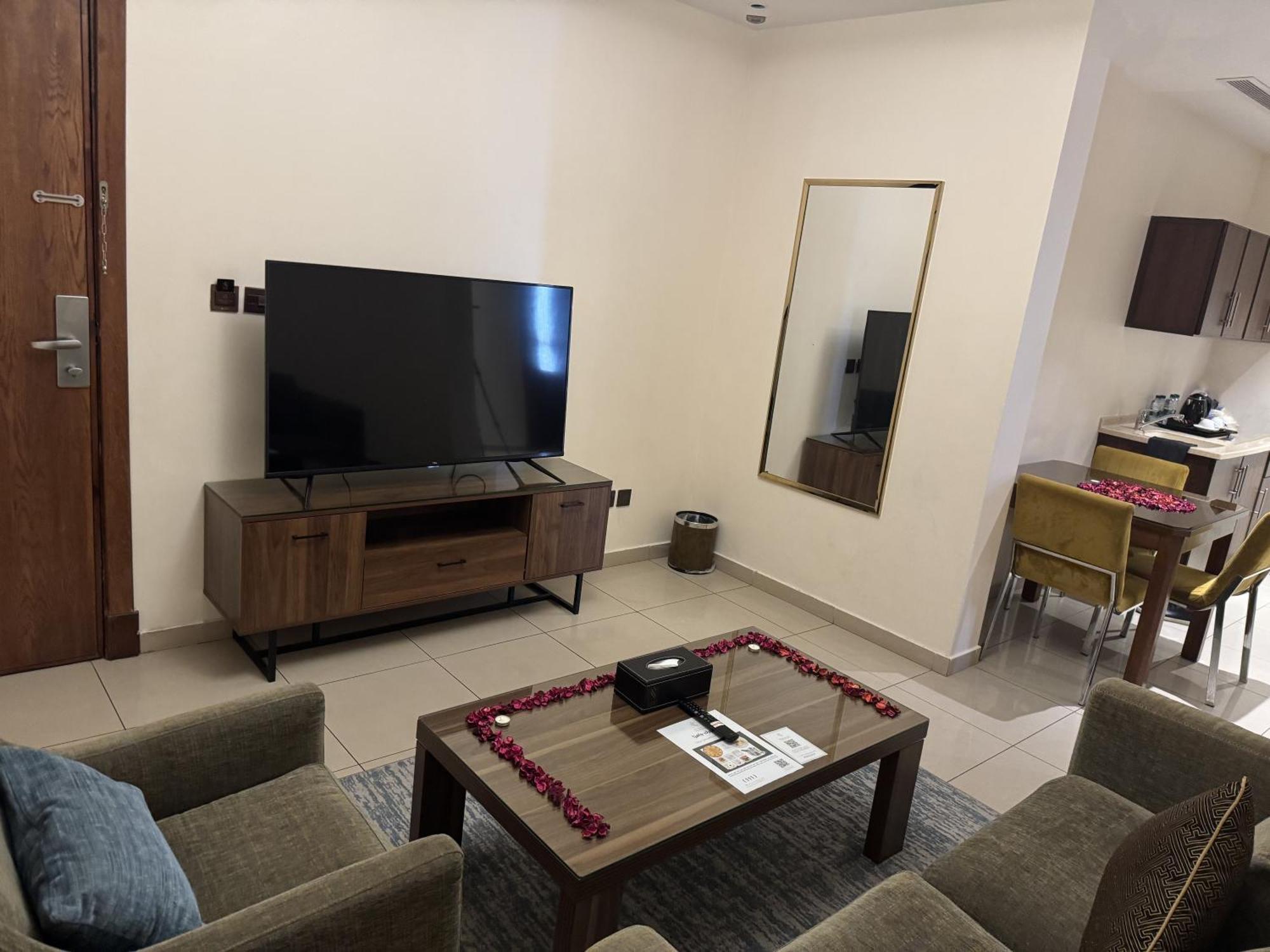 Friesian Hotel Suites Τζέντα Εξωτερικό φωτογραφία